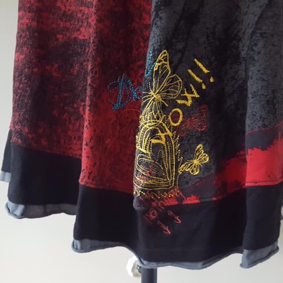 Skirt with Words Extra Small Elastic Waist - Picture 5 of 8